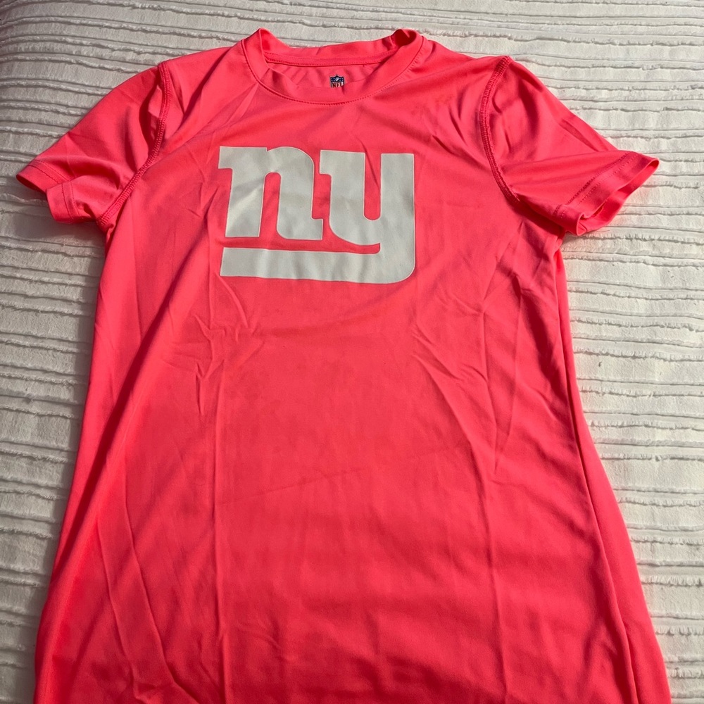 Hot pink NY giants football shirt, size youth large